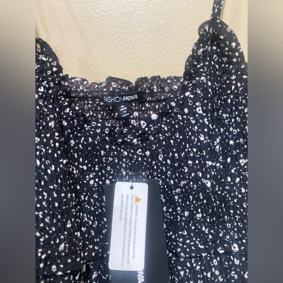 NEW* with tags Medium ruffled mini dress - Picture 4 of 5